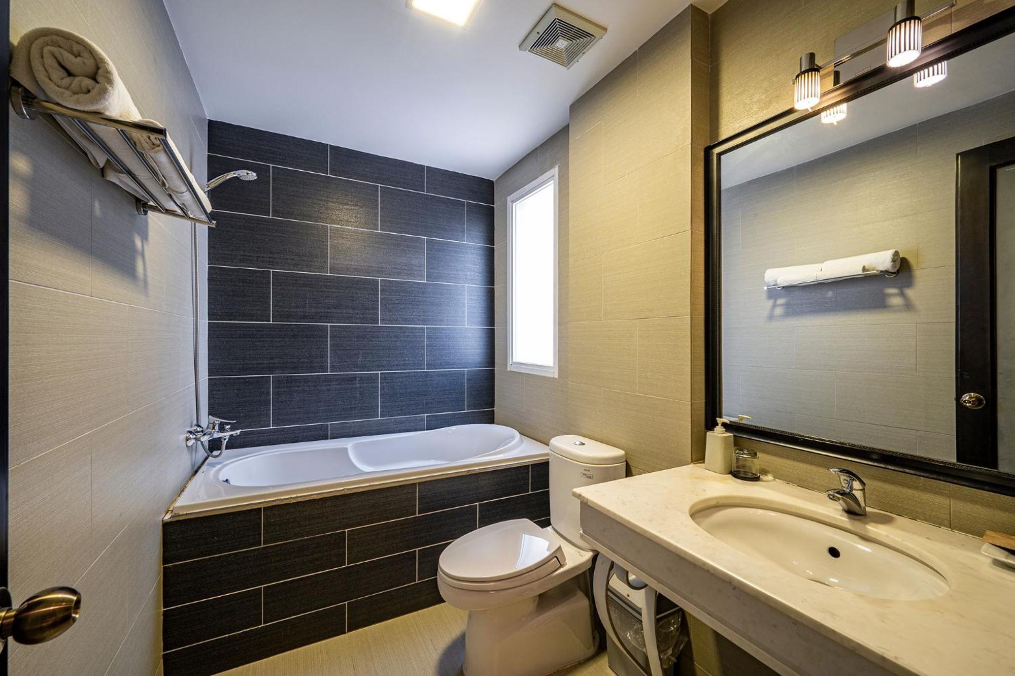 Iris Hotel Ho Či Minovo Město Exteriér fotografie